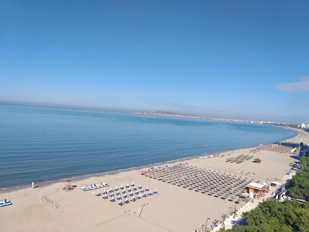 Bral * Durres