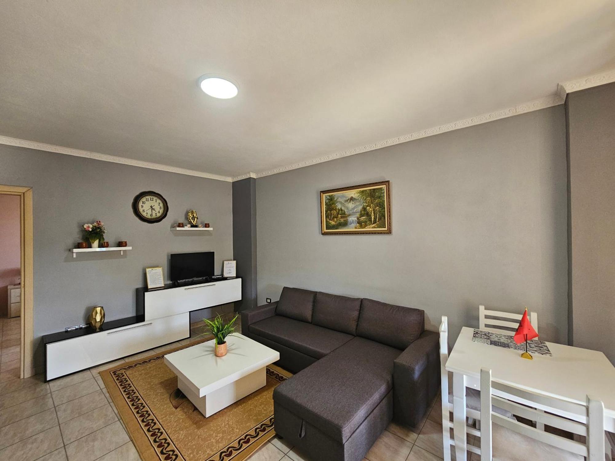 Apartment Bral *